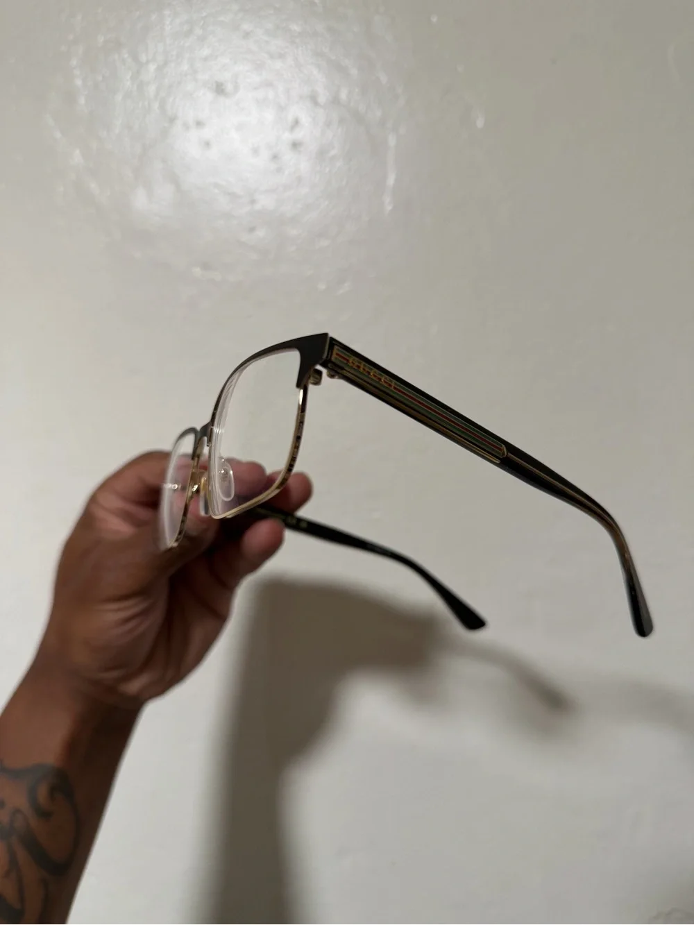 Gucci Men's Black and Gold Rimmed Eyeglasses